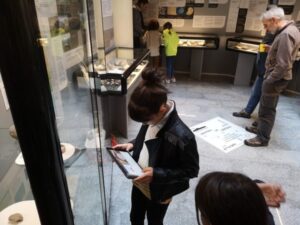 L'esperienza gamificata incoraggia efficacemente la partecipazione e la curiosit&agrave; dei visitatori