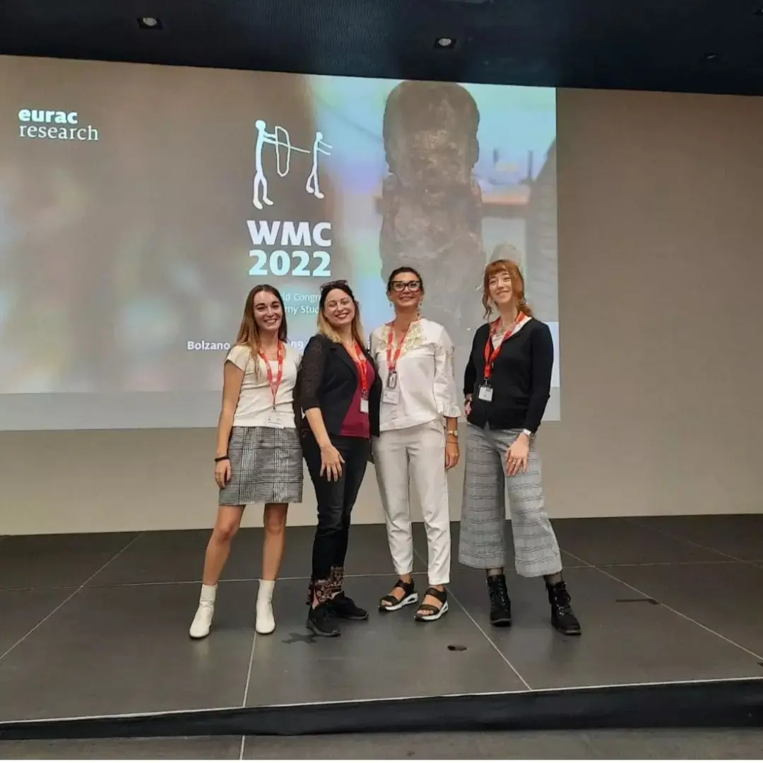 Foto con Letizia, relatrice per Spazio Geco, e i referenti del Mummy Project Reserach al WMC. L'evento internazionale dedicato allo studio delle mummie